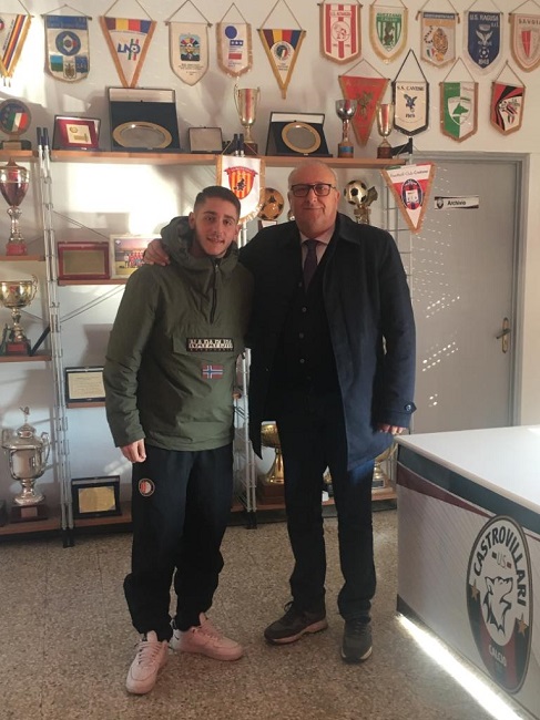 Simone Marfella e il presidente del Castrovillari calcio, Giuseppe Agostini